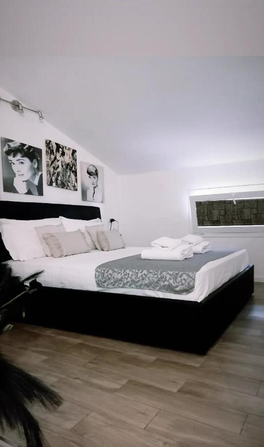 ᗰiki Hoᑌտᗴ Apartment ฟลอเรนซ์ ภายนอก รูปภาพ